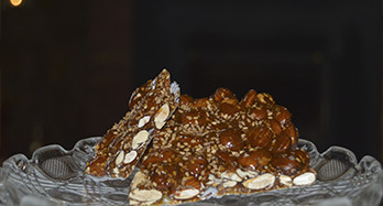 Turrón med sesam 300g